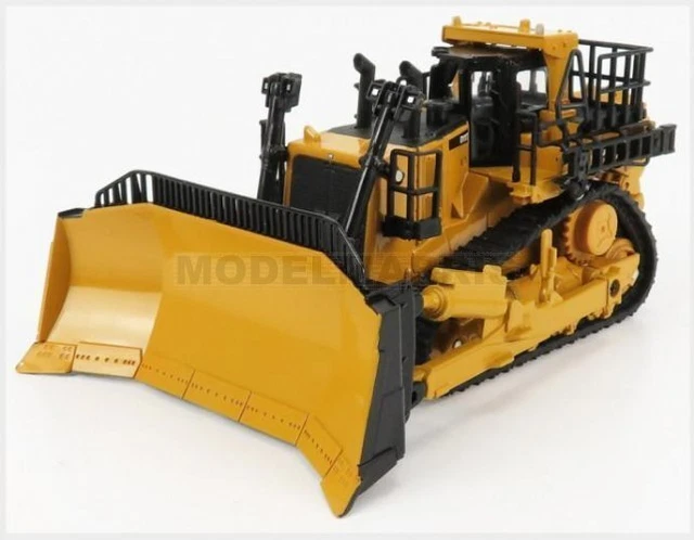 DIECAST MASTERS - CATERPILLAR D11T accompagnée d'une figurine - 1/50