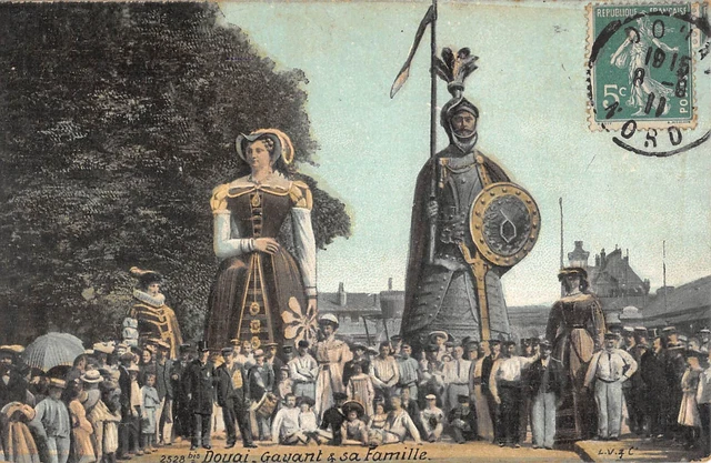 Carte Postale Ancienne CPA Douai Gayant Et Sa Famille - Spectacle, Années 1900, France