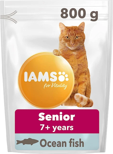 IAMS Complete Dry Cat Food for Senior 7+ Cats with Ocean Fish 800 g