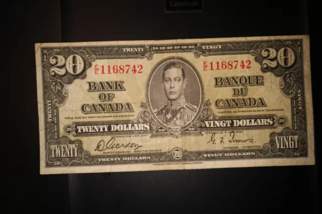 1937 $20 Dollar Bank of Canada Banknote EE1168742 Crisp