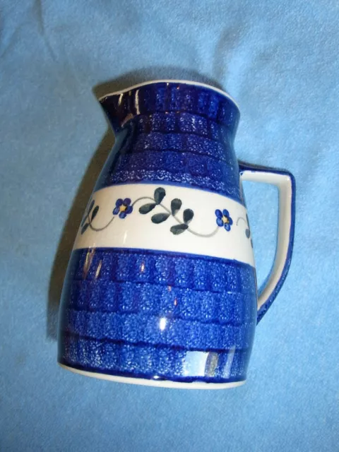 Bunzlau Bunzlauer Heise Blumenband Blau Henkelkanne Ø Boden ca.11cm H ca.17cm