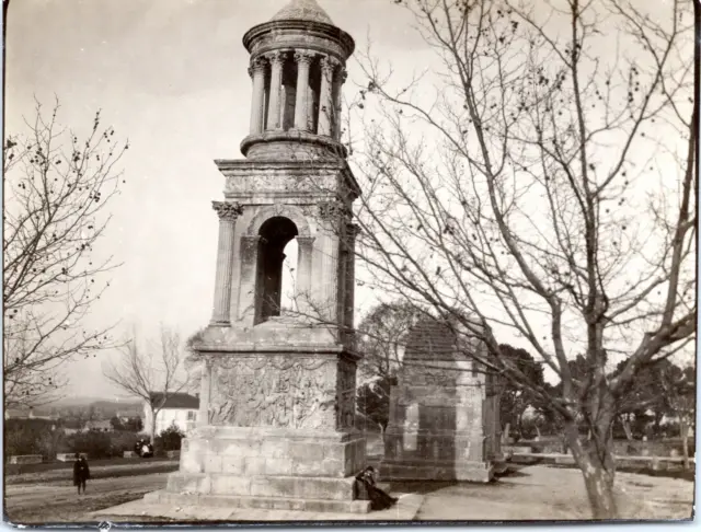 France, Mausoleum of Saint-Remy de Provence, 1913 Vintage Silver Print. Pulg