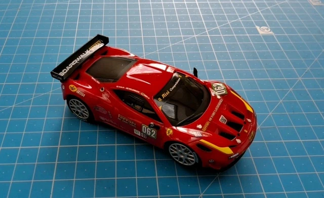 Carrera FERRARI FXX K Evo n°54 - Circuits de Legende