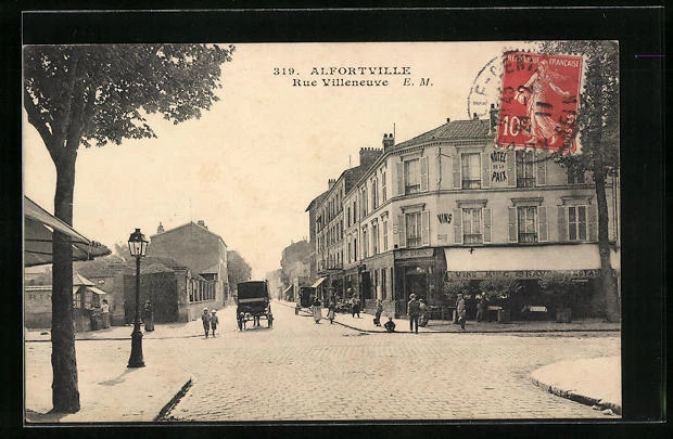 CPA Alfortville, Rue Villeneuve et Hotel de la Paix