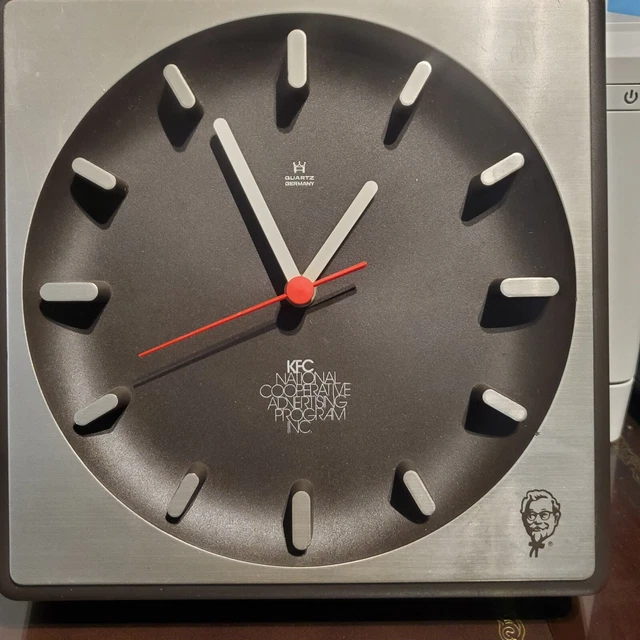 VINTAGE KFC KENTUCKY Fried Chicken Wall Clock Mid 60's to