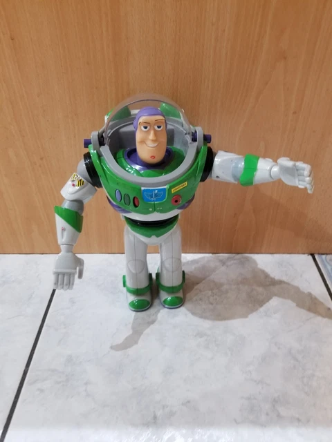 Mattel Toy Story – Action Figure Buzz Lightyear Con Armatura, Luci E Suoni, Giocattolo Per Bambini 3+ Anni - 4