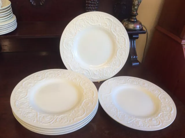 6 x Wedgwood of Etruria & Barlaston  Patrician cream ware dinner plates,27 cm