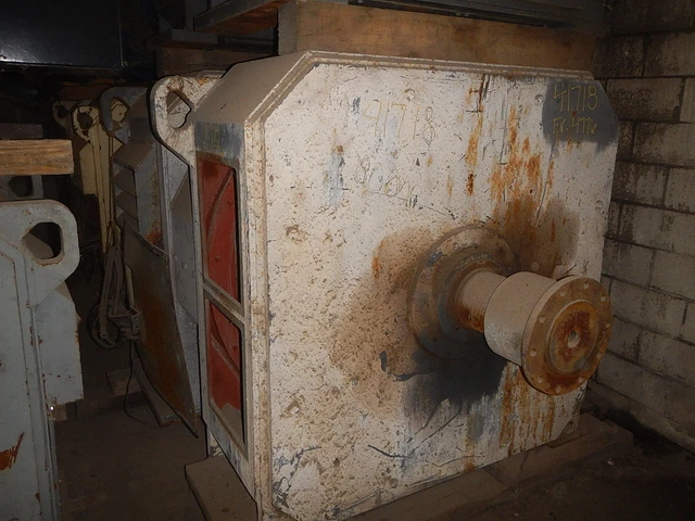 800 HP DC General Electric Motor, 300 RPM, 4776 Frame, DPFV, 500 V