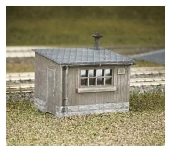 Wooden Lineside Huts (x2) - Ratio 511 - OO/HO Building Kit