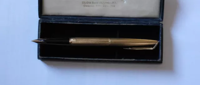 9ct solid gold Fountain pen by S J Rose, London 1956