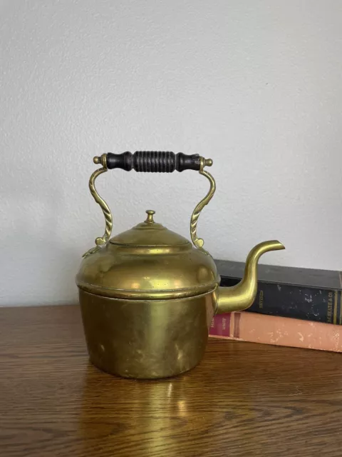 Vintage Brass Teapot Kettle with Lid Handle Home Decor Kitchen