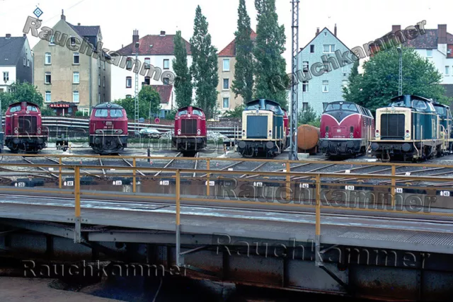 DB 211 017-9  Bw Osnabrück Hbf 1987 / org. Farb-Dia + Datei!  373#17