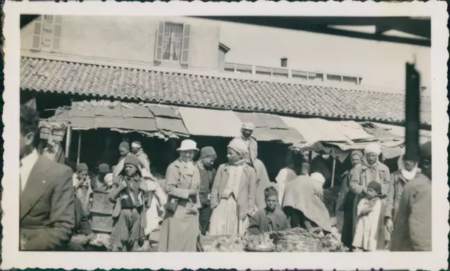 Algérie, Batna, Le Marché Arabe  Vintage silver print, Provenant d&#039;un album