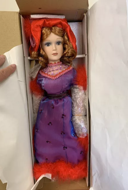 Heritage Signature Collection Raquel Red Hat Doll COA MINT in Original Box