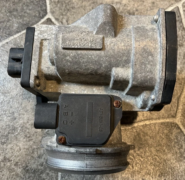 1999-2002 Camaro Firebird 3.8L V6 Air Flow Meter and Throttle Body MAF 24503399