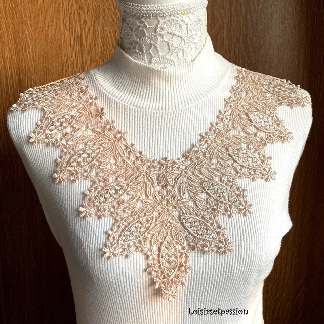 Lot De 4 Plastrons Col Dentelle Vintage - Beige Plumetis - Fabriqué En France - Occasion (Fond De Stock)