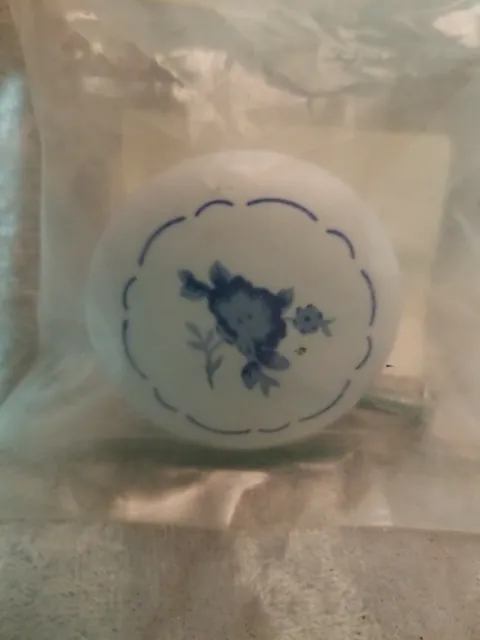 (1) AMEROCK ALLISON Blue Floral 1 1/2" White Ceramic Cabinet Knobs PULLS