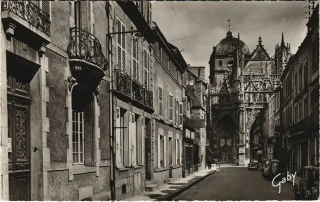 CPA Alencon Rue du Bercail et Porche de l'Eglise FRANCE (1053720)
