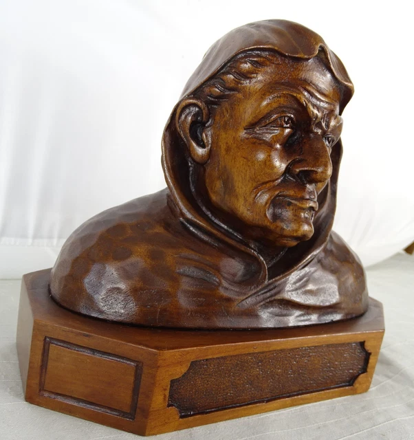 Antique French Walnut Wood Large Bust  Man  Finely Hand Carved 19th 3