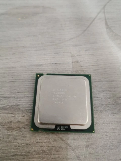873982_6 873982_6