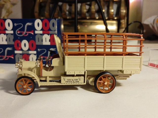 Miniature Rio A-3 Fiat Autocarro 1914 échelle 1/43 - Version Civile Beige - Occasion Boîte