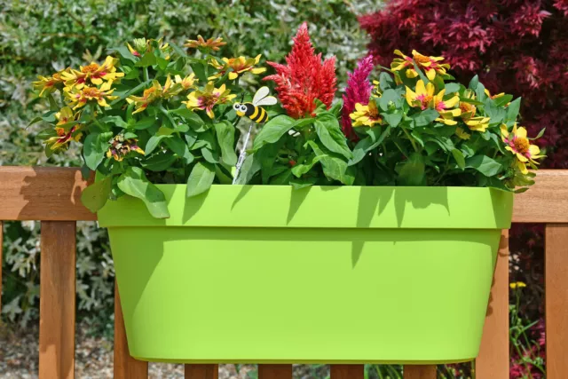 Geländertopf 50 cm in Grün Hängetopf Blumenkasten für Balkon Geländer Gartenzaun