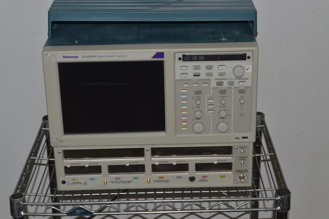 ^^ Tektronix Dsa8300 Dsa 8300 Digital Serial Analyzer  (Zli2)