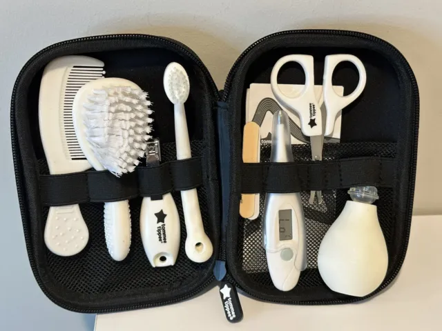 Tommee Tippee Closer to Nature Healthcare & Grooming Kit Pre-Owned