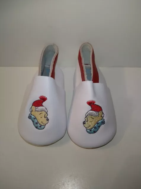 Disney Store Winnie The Pooh Christmas Baby Girls Pram Shoes Age 0-12 Months