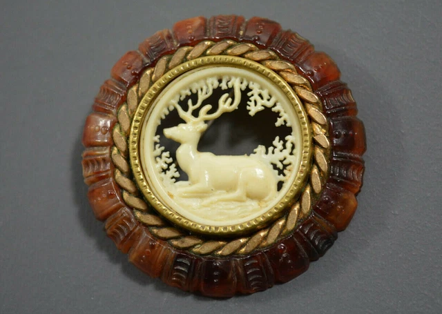 Broche Vintage Ovale En Celluloïd Beige - Motif Cerf Et Forêt - Très Bon état