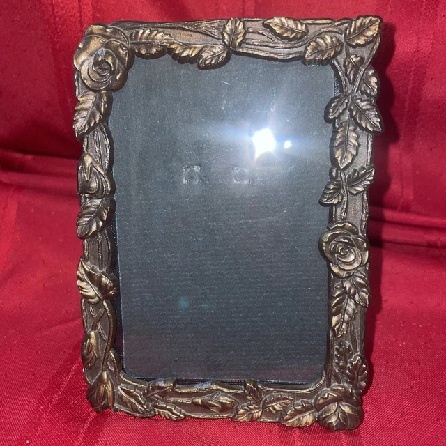 Vintage Metal Frame Photo Picture Holder Roses Flowers Trim Border Stand/ Korea