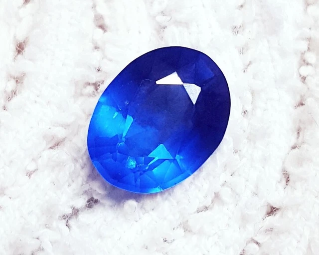 Naturel Topaze Bleu Londres Forme Ovale 5.75 CT Ggl Certifié Desseré Gemme