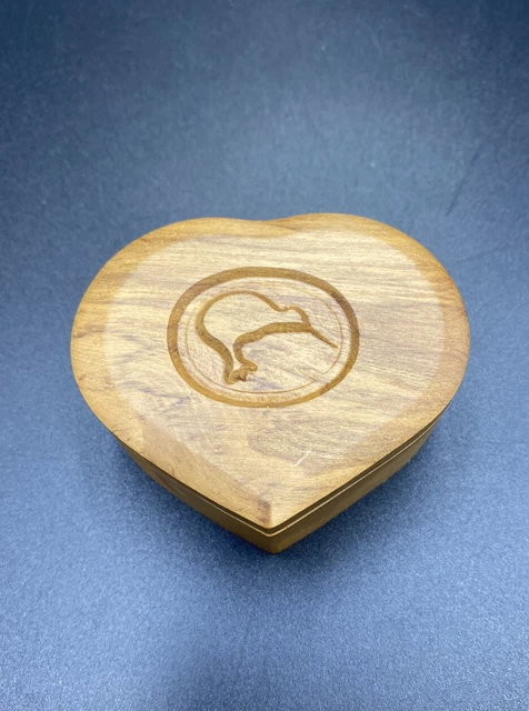 Wood Heart Shaped Lidded Trinket Box Kiwi Bird Pioneer Collection New Zealand