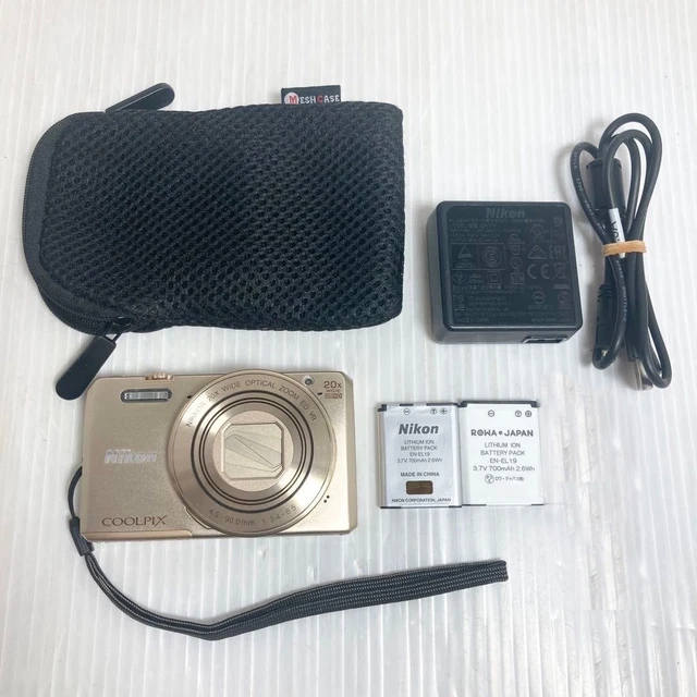 Appareils photo numériques compacts noirs Nikon COOLPIX