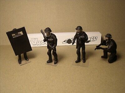 Figurines 1/43  Set 454  Gendarmerie  Gign  Vroom  Not Peint  Minichamps  Norev