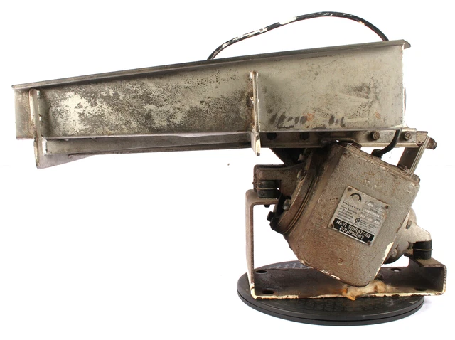 Eriez 45A Vibratory Conveyor 20x13x4.5 inch Pan