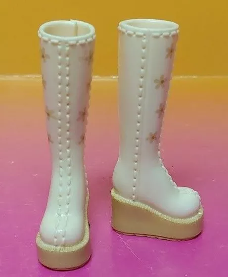 MGA Bratz GIRL Doll SHOES FEET Boots Accessories High Heels White Flower Cream