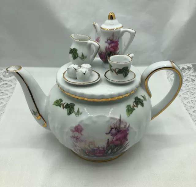 VINTAGE DECORATIVE FIELDER KEEPSAKES Fine Porcelain Floral