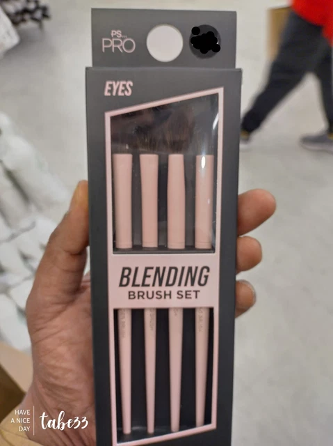 Primark pro  4Pcs eyes blending brush 🖌️ 🖌️ set Make up Brushes
