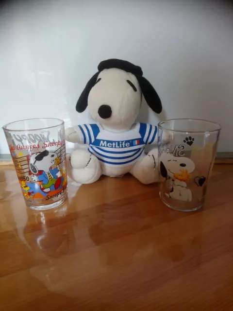 Lot peluche et verres chien Snoopy Metlife Peanuts 2013 + cadeau