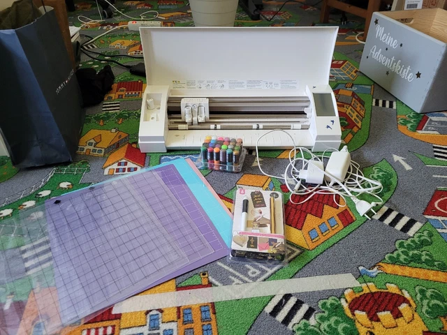 Silhouette Cameo 3 Schneideplotter - Weiß, mit reichlich Zubehör,  top Zustan