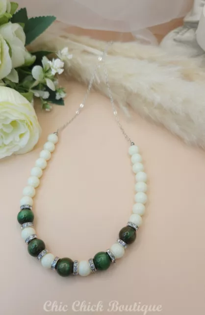 New "Majestic Green" Handmade Beaded Necklace with Silver-Plated Chain Cat Eye