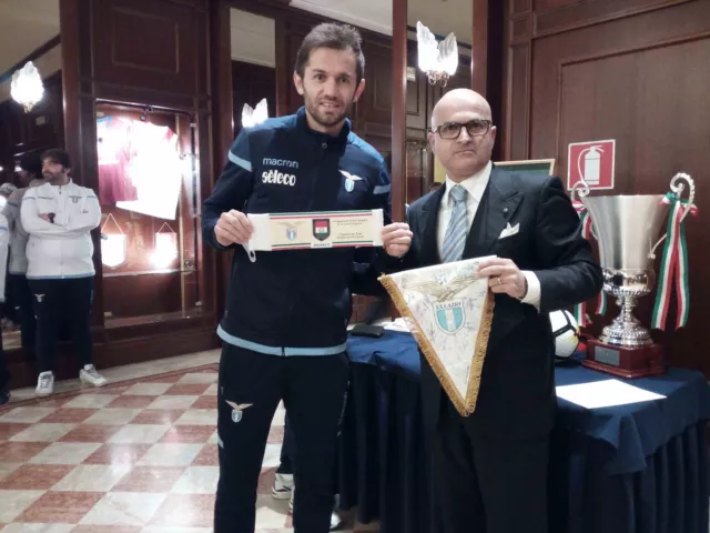 Senad Lulic fascia Captain Lazio Armband Signed Premio Primo Tricolore 3