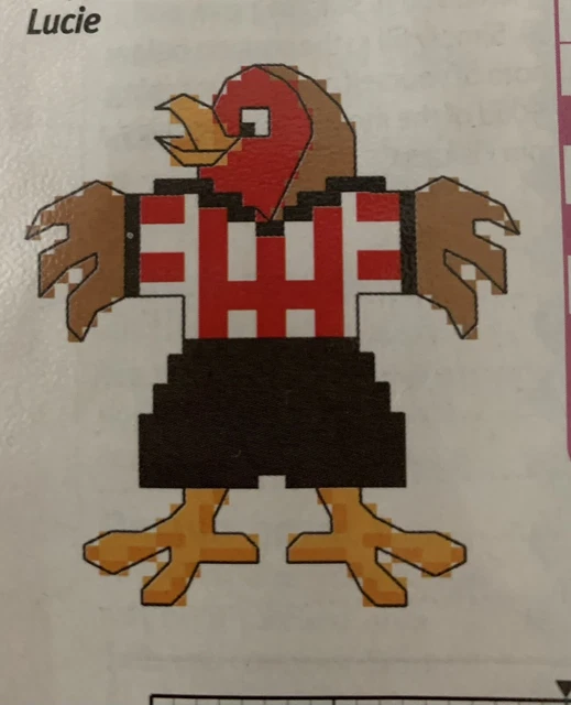 Tarjeta de punto de cruz Cheltenham town FC Football Robin