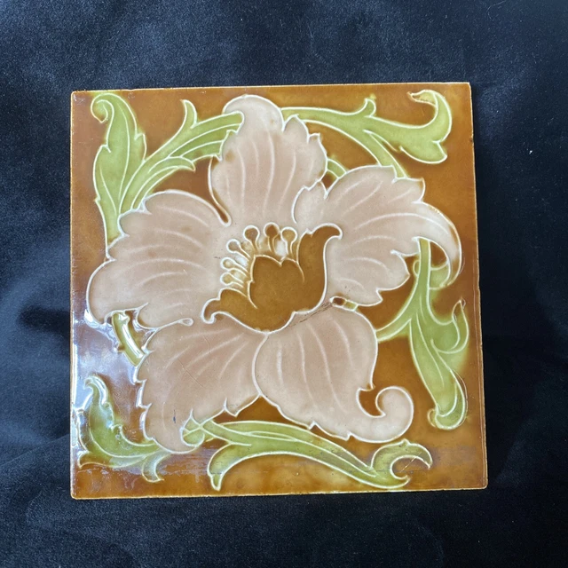 ANTIQUE 15.5 cmsFLAXMAN MOULDED & MAJOLICA GLAZED ART NOUVEAU TILE
