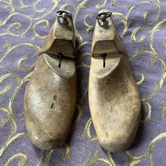 Antique Wooden Shoe Trees T 73 c 1900 Hinged Wooden Shoes Trees UK 8