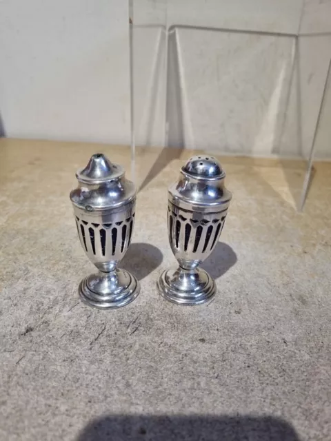 Vintage pair EPNS silver plate salt and pepper shakers (E7)