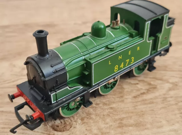 Hornby OO Gauge LNER Class J83 0-6-0 Tank Locomotive 8473 R316