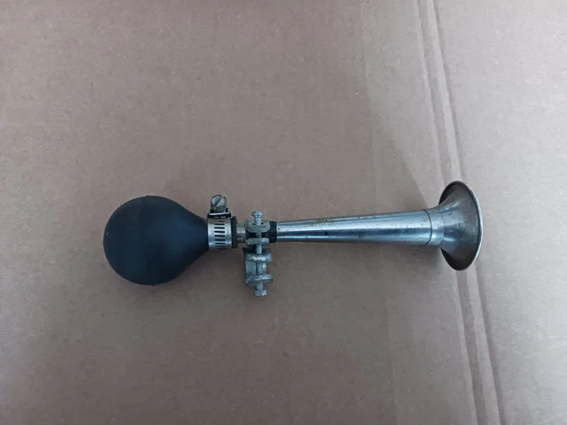 Vintage Bicycle Metal Air Horn Rubber Bulb Squeeze HY GEAR BROOKLYN NY