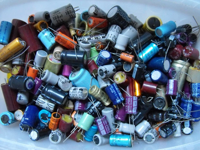 Elektronik Teile*Elektrolit Kondensatoren*Konvolut*Bastler*Handwerker*Gebraucht
